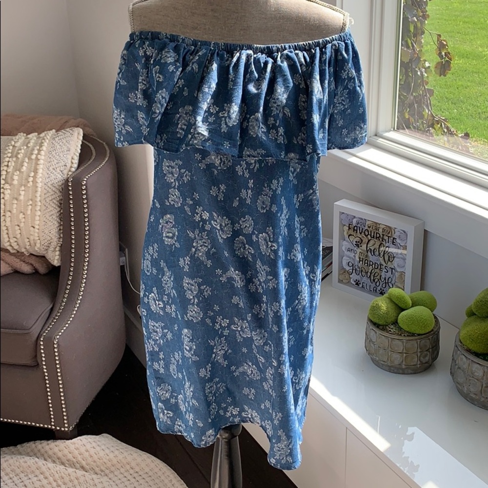Numph | Off the Shoulder Denim Dress